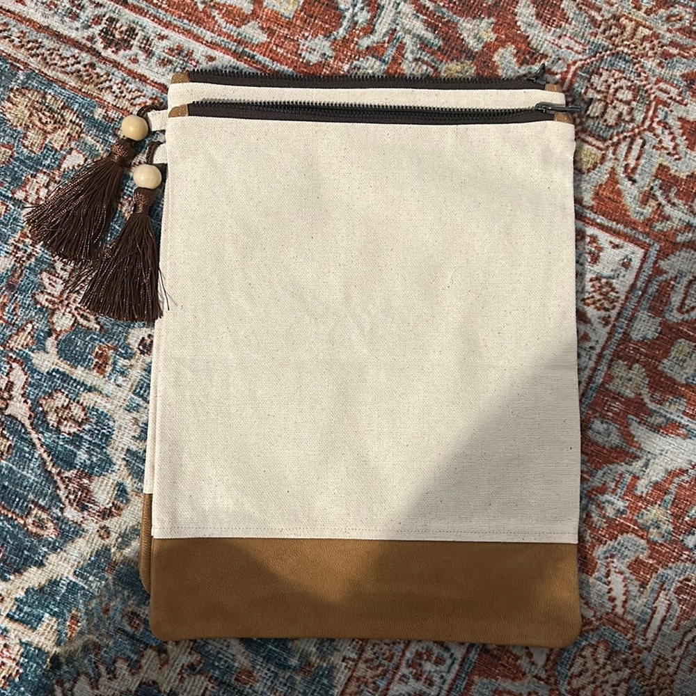 13x11 tote